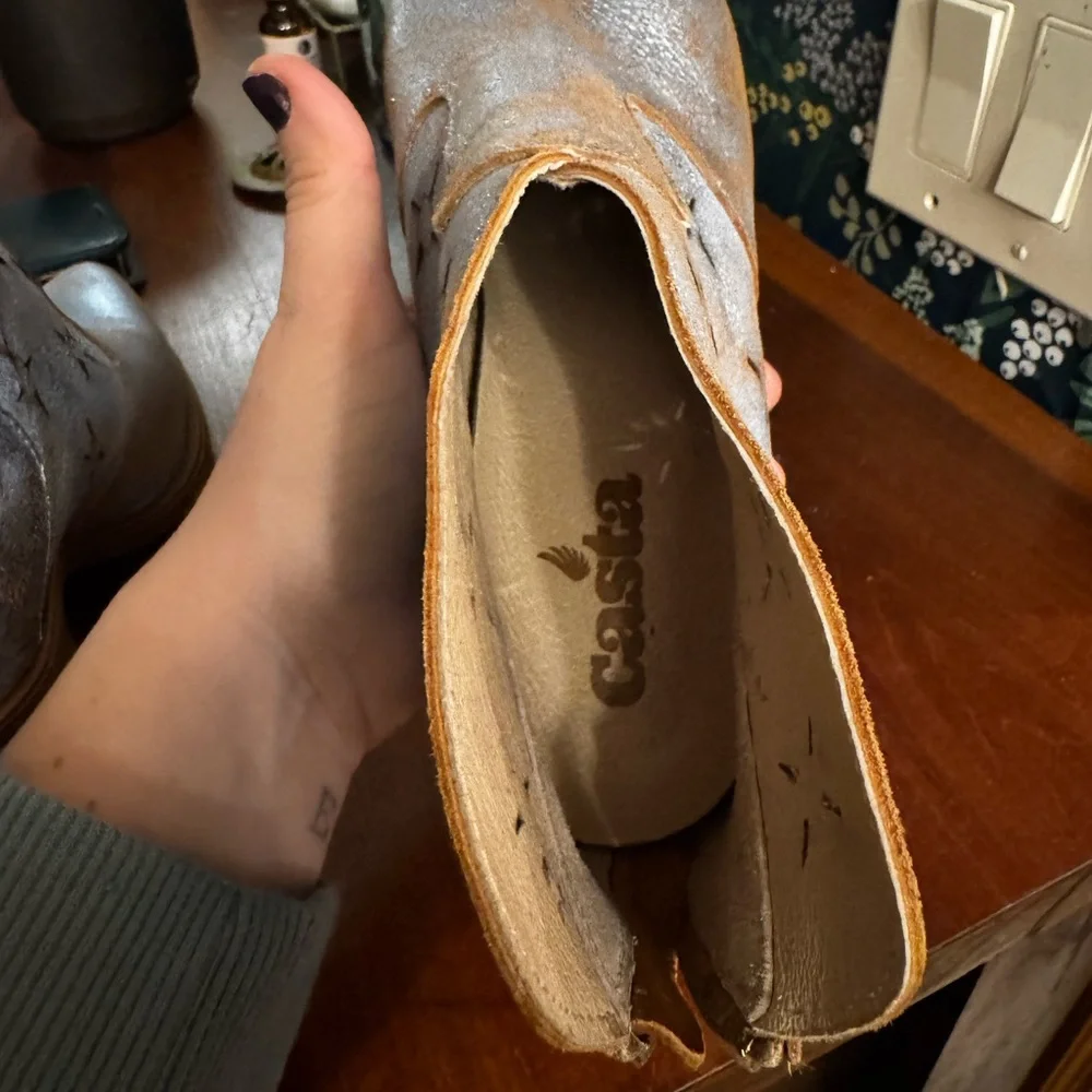 Men's Silver Leather Boots - Picture 5 of 5